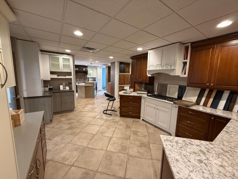 More Photos Of 6931 S Yosemite St, Englewood Office For Sale