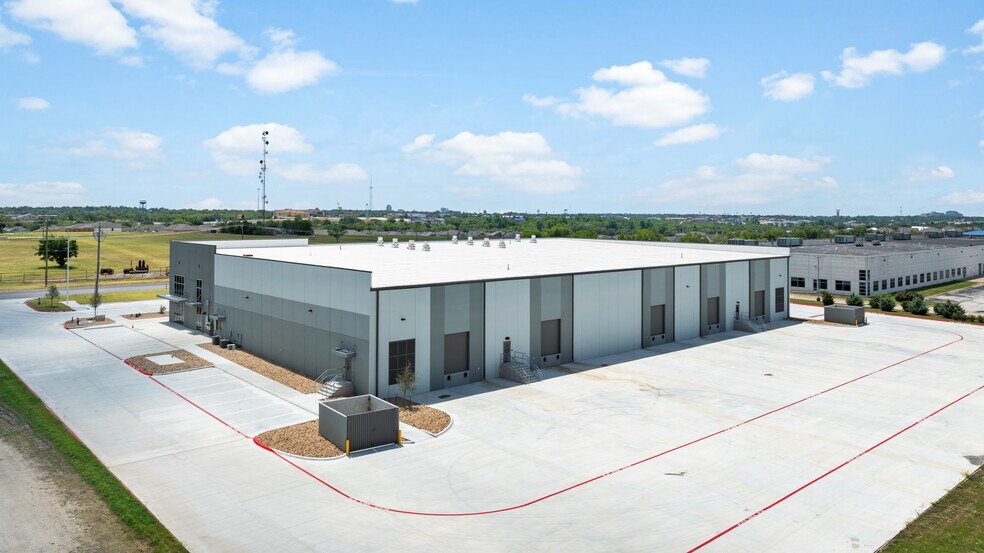 More Photos Of 1720 Eberhart Rd, Temple Warehouse For Lease