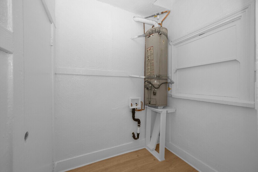 More Photos Of 1364 Cherry Ave, Long Beach Multifamily For Sale