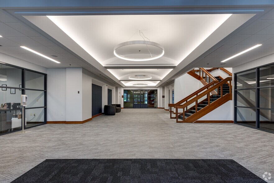 More Photos Of 1250 Northland Dr, Saint Paul Unknown For Lease