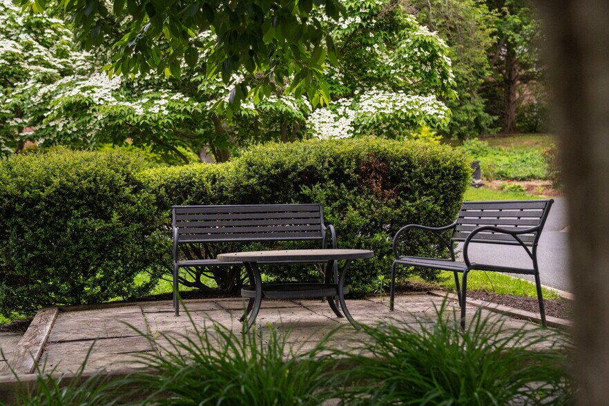 More Photos Of 9725 Lookout Pl, Gaithersburg Healthcare For Sale