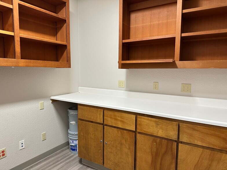 More Photos Of 1477 Drew Ave, Davis Office For Lease