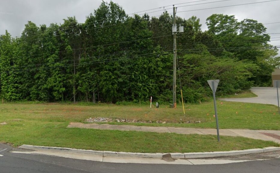 Primary Photo Of 11531 Tara Blvd, Hampton Land For Lease