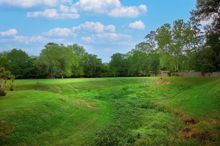 More Photos Of 23218 Aldine Westfield Rd, Spring Office For Sale