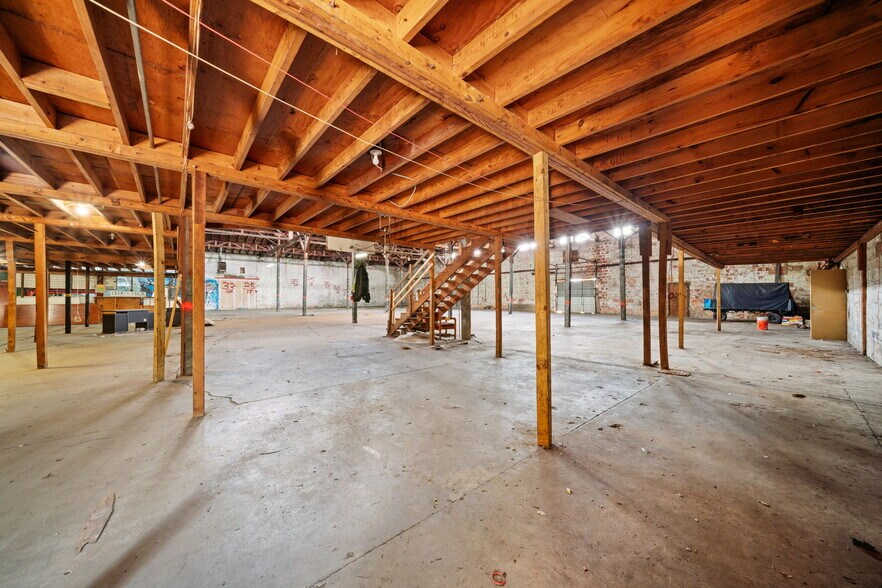 More Photos Of 200 Seguin St, San Antonio Manufacturing For Lease