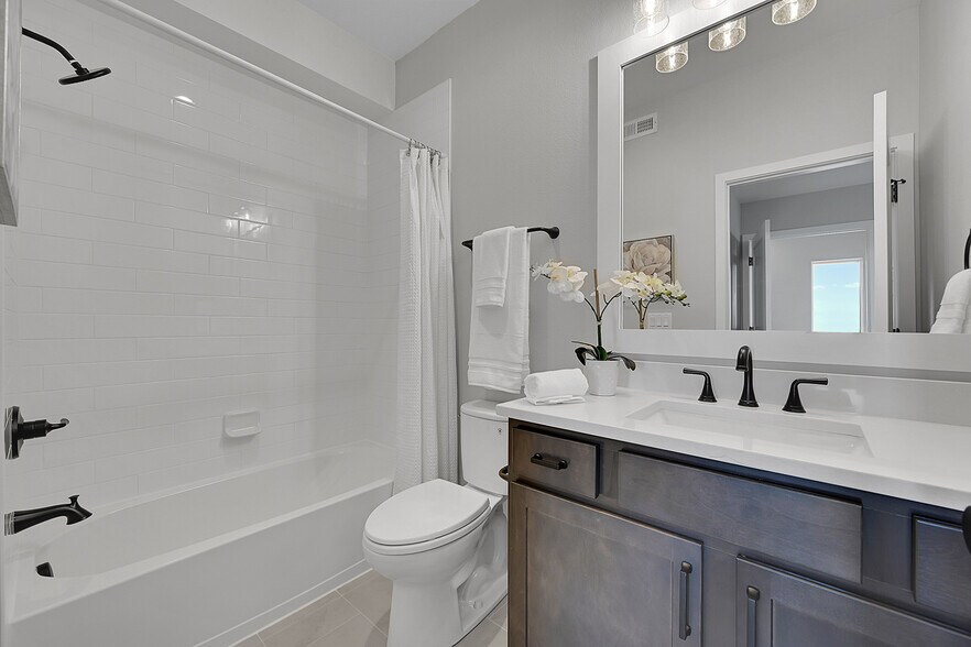 More Photos Of 904 Arcturus Dr, Colorado Springs Apartments For Sale