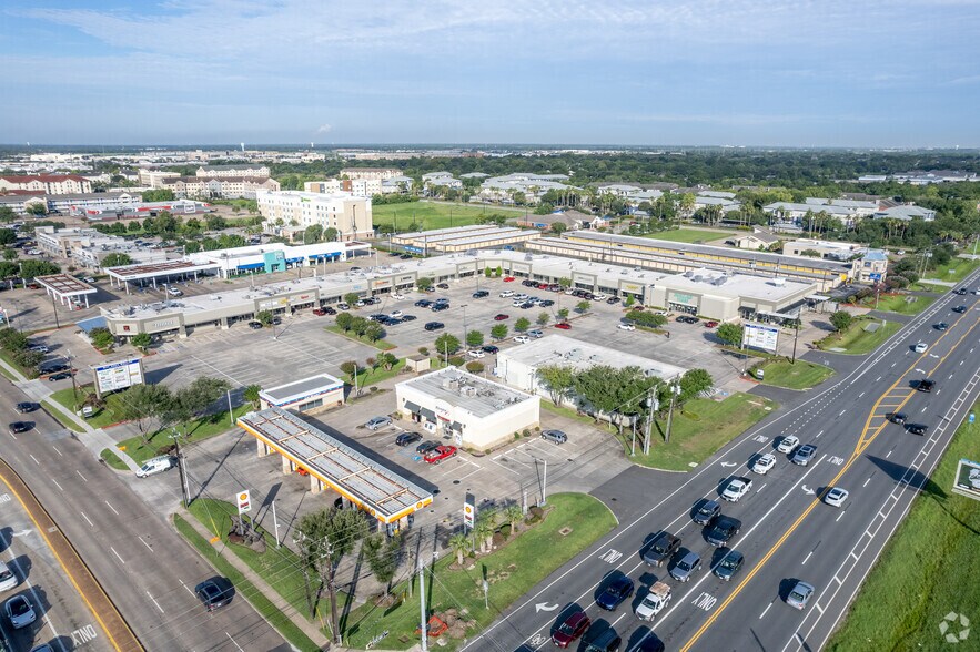 More Photos Of 100-160 W Bay Area Blvd, Webster General Retail For Sale