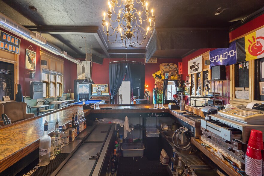More Photos Of 363 W Seneca Tpke, Syracuse Bar For Sale