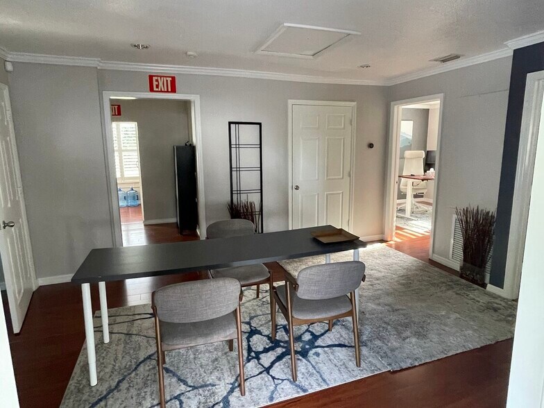 More Photos Of 2307 Mount Vernon St, Orlando Office For Lease