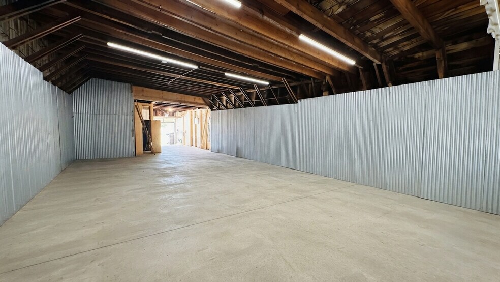 More Photos Of 150 N 8th St, Brooklyn Warehouse For Lease