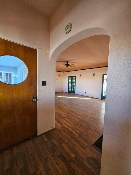 More Photos Of 1431 W Thatcher Blvd, Safford General Retail For Sale