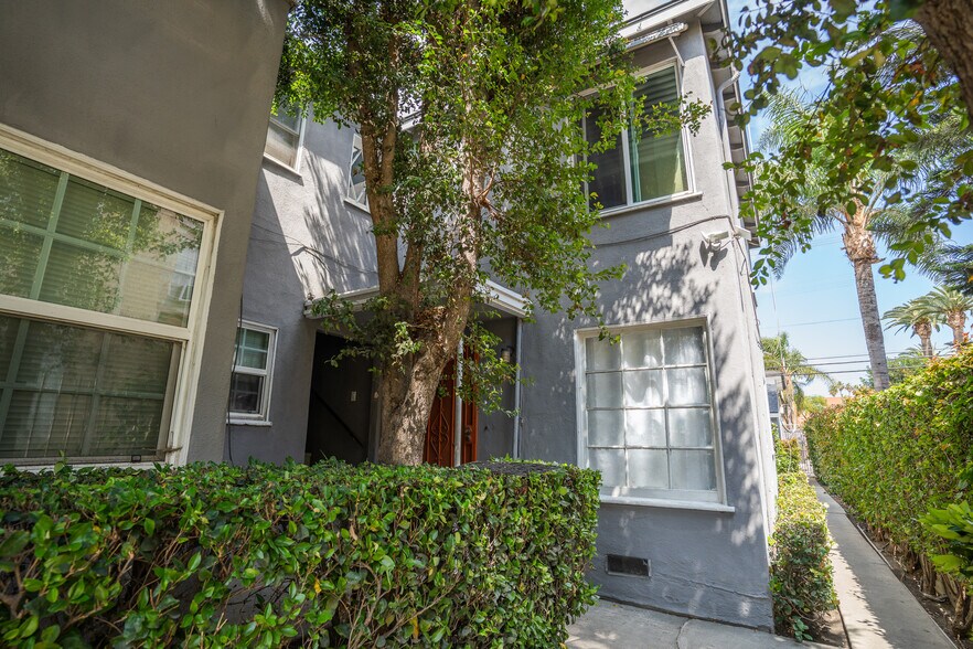 More Photos Of 1952 Pine Ave, Long Beach Apartments For Sale
