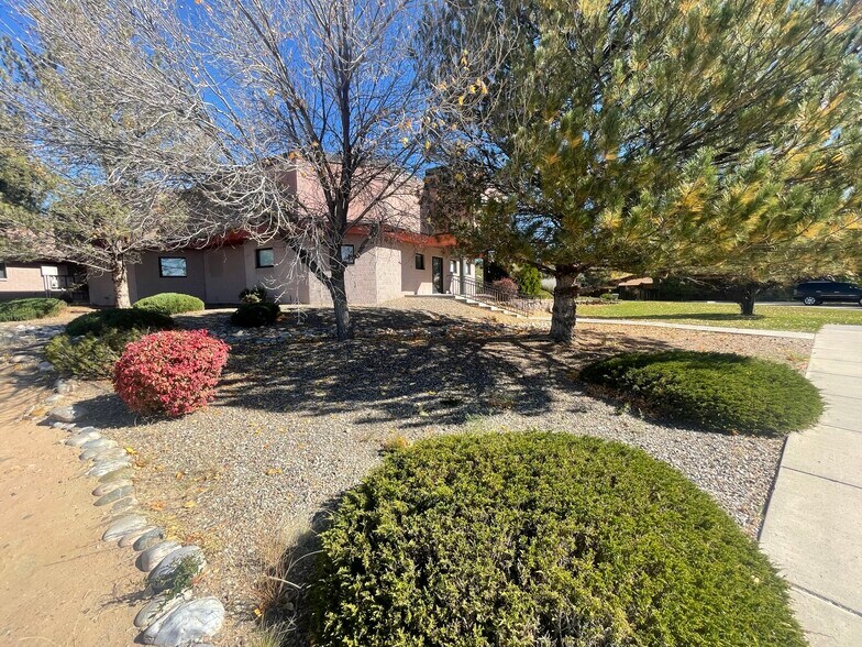 More Photos Of 2700 Farmington Ave, Farmington Office For Sale