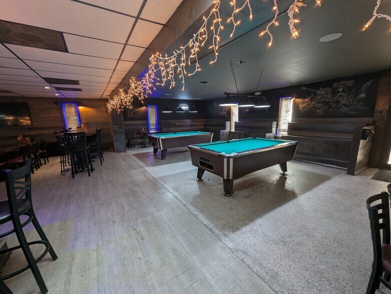 More Photos Of 11818 Philadelphia Rd, White Marsh Bar For Sale