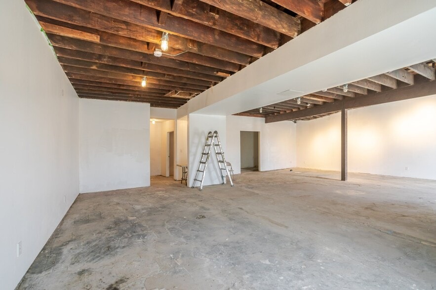 More Photos Of 1323-1325 Broadway, Los Angeles Office For Sale
