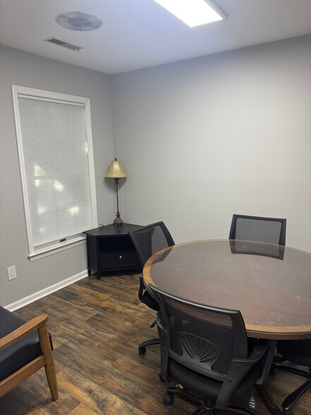 More Photos Of 118 Coalpit Hill Rd, Danbury Office For Lease