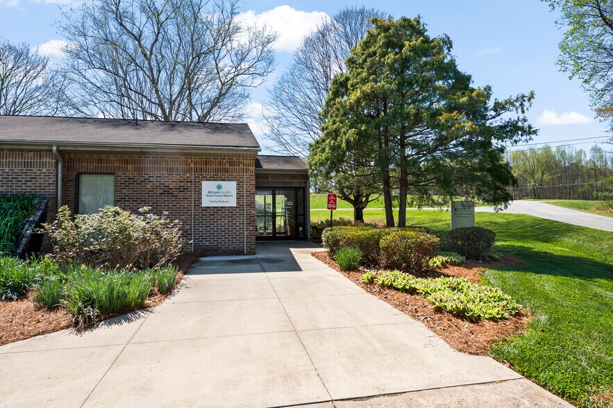 More Photos Of 4000 S Swaim Street Ext, Jonesville Office For Sale