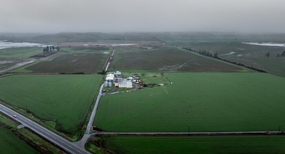 More Photos Of 10755 Highway 22, Dallas Warehouse For Lease