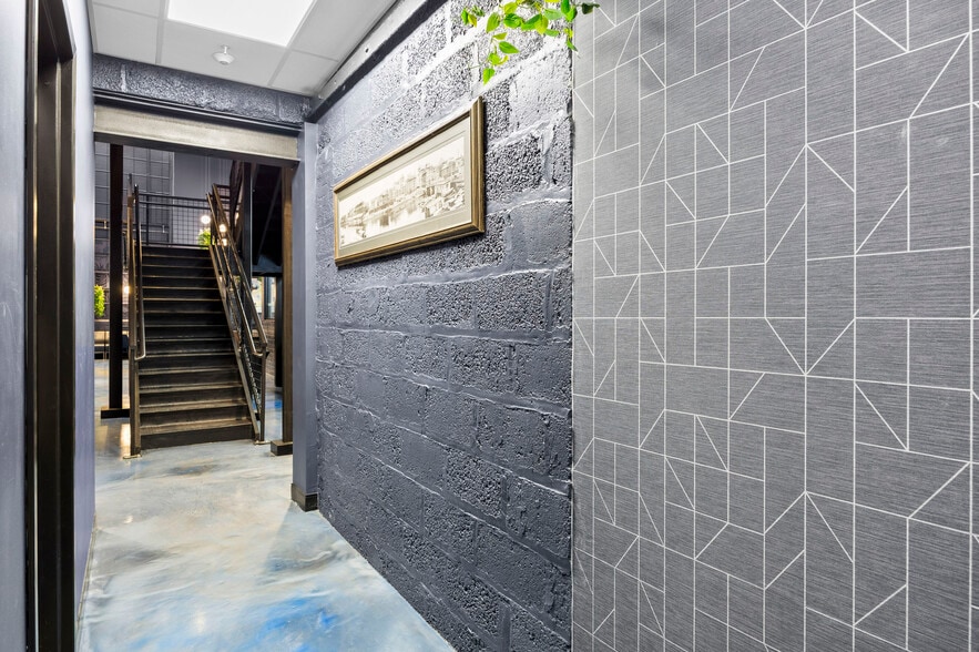 More Photos Of 21 Erie Blvd, Albany Apartments For Lease