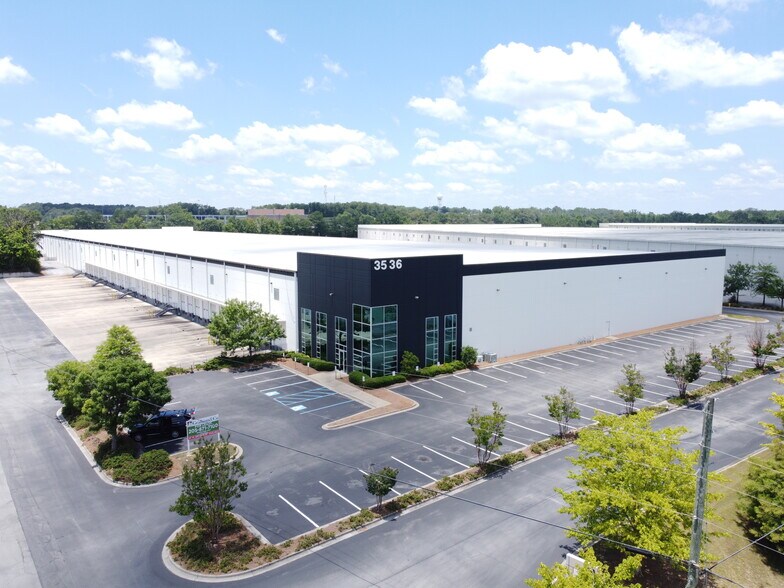 More Photos Of 3536 Highway 31, Calera Distribution For Lease