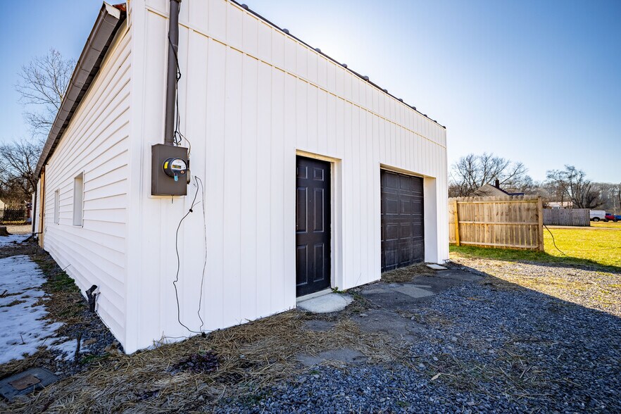 More Photos Of 2336 Old Knoxville Pike, Maryville Light Manufacturing For Sale