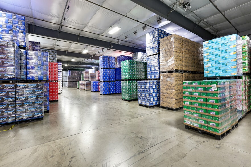 More Photos Of 6715 E Mission Ave, Spokane Warehouse For Lease