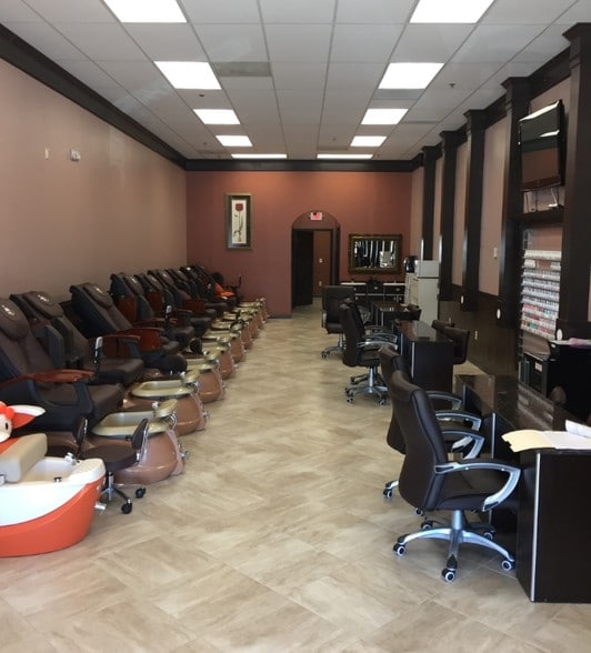 More Photos Of 880 Holcomb Bridge Rd, Roswell Unknown For Lease