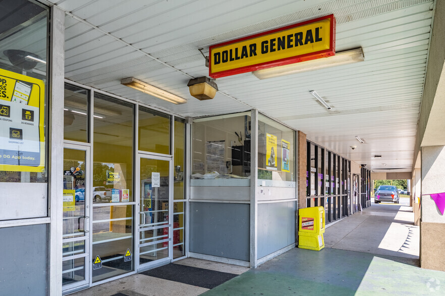 More Photos Of 1171-1181 S Hairston Rd, Stone Mountain Supermarket For Sale