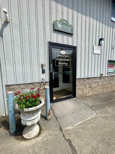 More Photos Of 129 S Union St, Spencerport Coworking Space