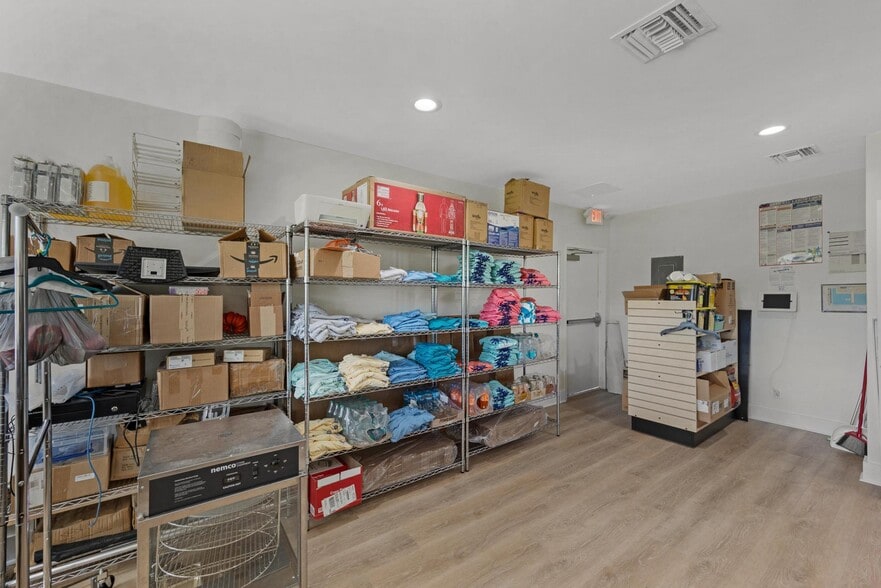 More Photos Of 19950-19980 Overseas Hwy, Sugarloaf Key Office For Sale