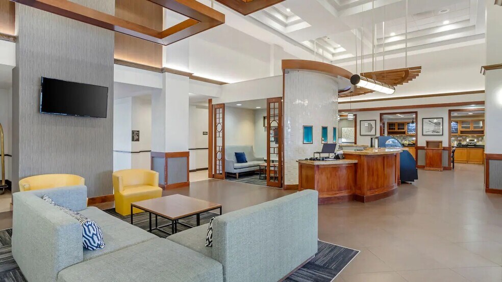 More Photos Of 300 Ronan Park Pl, Houston Hotel For Sale