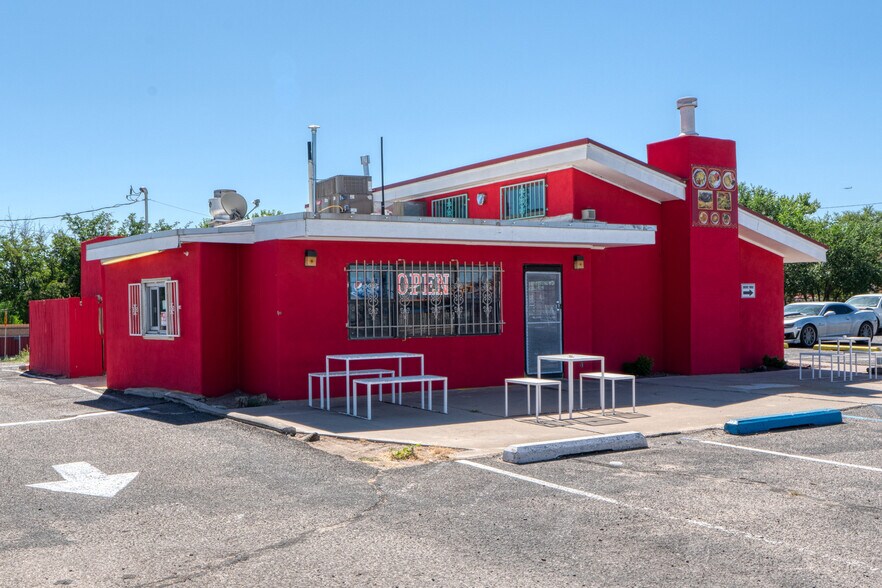 More Photos Of 4300 Coors Blvd SW, Albuquerque Restaurant For Sale