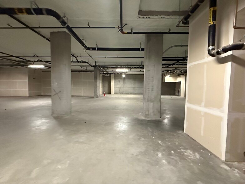 More Photos Of 1075 Market St, San Francisco Apartments For Lease