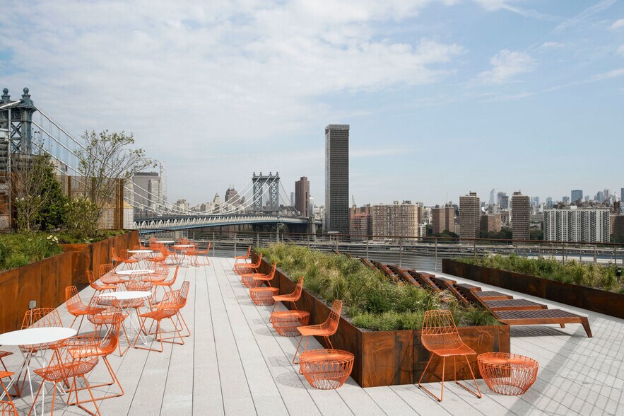 More Photos Of 20 Jay St, Brooklyn Loft Creative Space For Lease