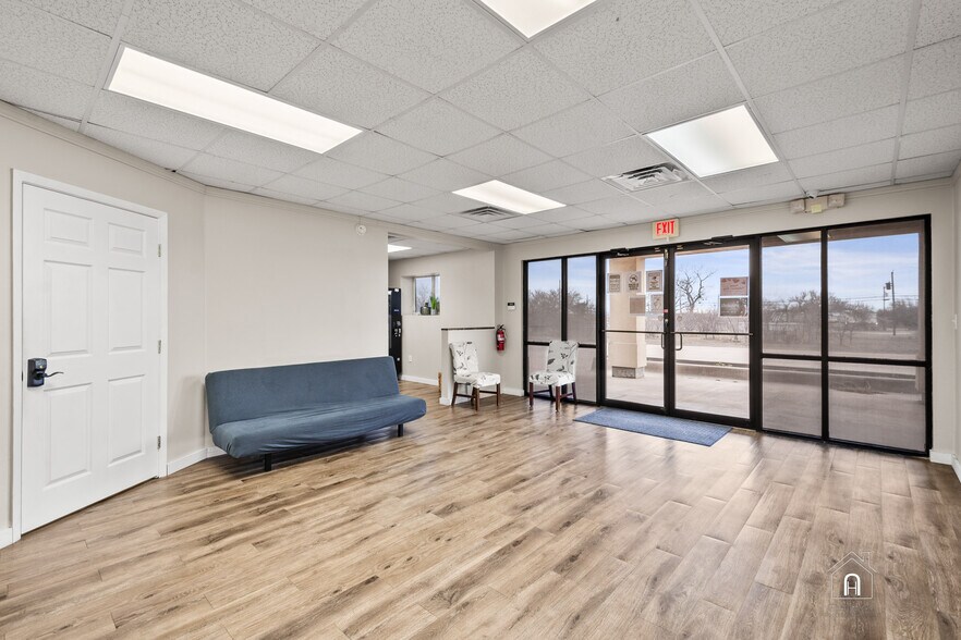 More Photos Of 3501 Sheppard Access Rd, Wichita Falls General Retail For Sale