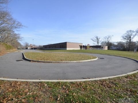 More Photos Of 350 Higbie Ln, West Islip Office For Lease