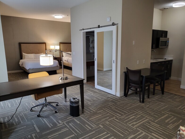 More Photos Of 200 N Centennial Dr, Mcpherson Hotel For Sale