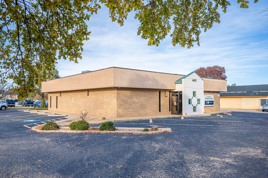 More Photos Of 4432 S Tx-289-loop, Lubbock Office For Sale