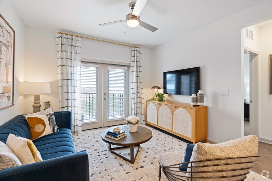 More Photos Of 234 E Mitchell Hammock Rd, Oviedo Apartments For Lease