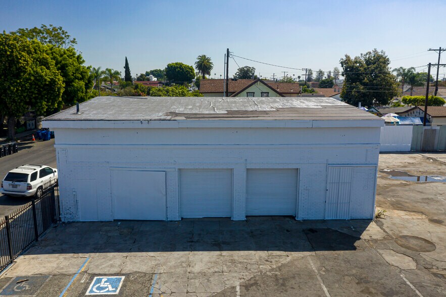 More Photos Of 110 E 62nd St, Los Angeles Auto Repair For Lease