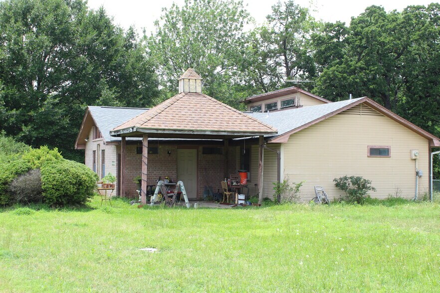 More Photos Of 16583 Bowling Ln, Terrell Multifamily For Sale