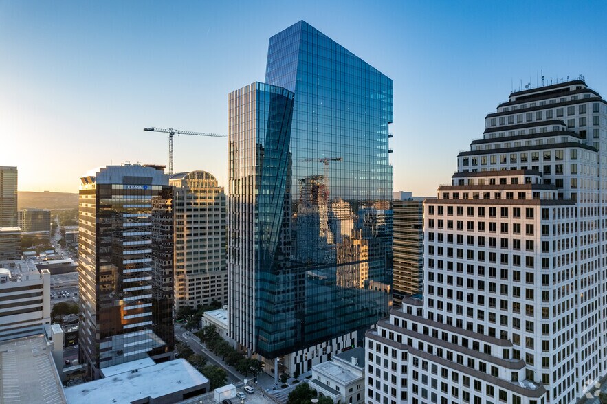 More Photos Of 200 W 6th St, Austin Office For Lease