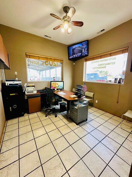 More Photos Of 1205 S 10th Ave, Pasco Industrial For Sale