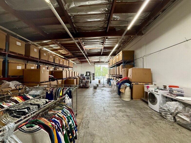 More Photos Of 1165 W Mahalo Pl, Compton Manufacturing For Lease
