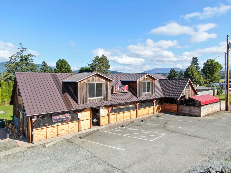 More Photos Of 14965 W Bow Hill Rd, Bow General Retail For Sale