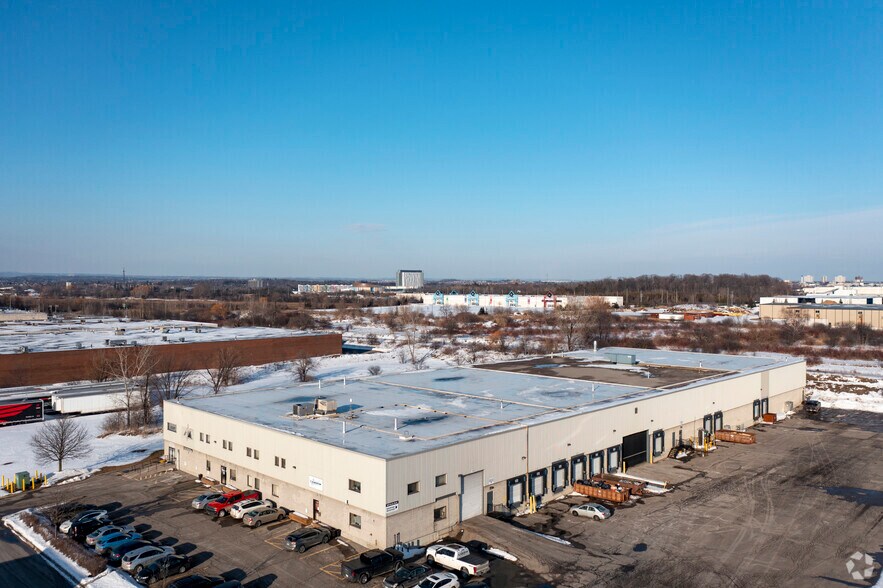 More Photos Of 929-931 Brock Rd, Pickering Manufacturing For Lease