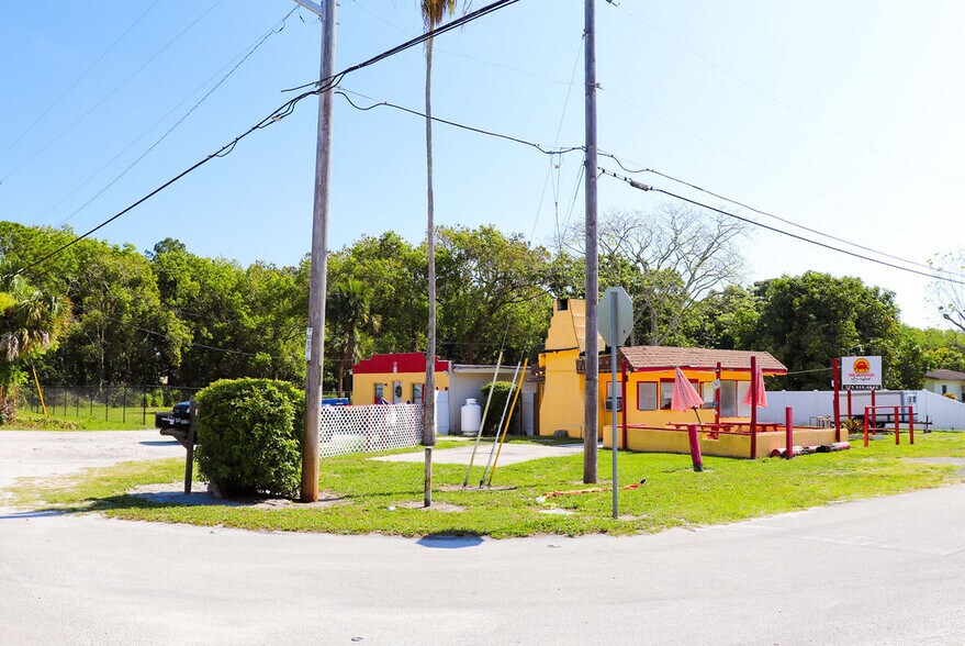 More Photos Of 4410 38th Ave, Vero Beach Multifamily For Sale