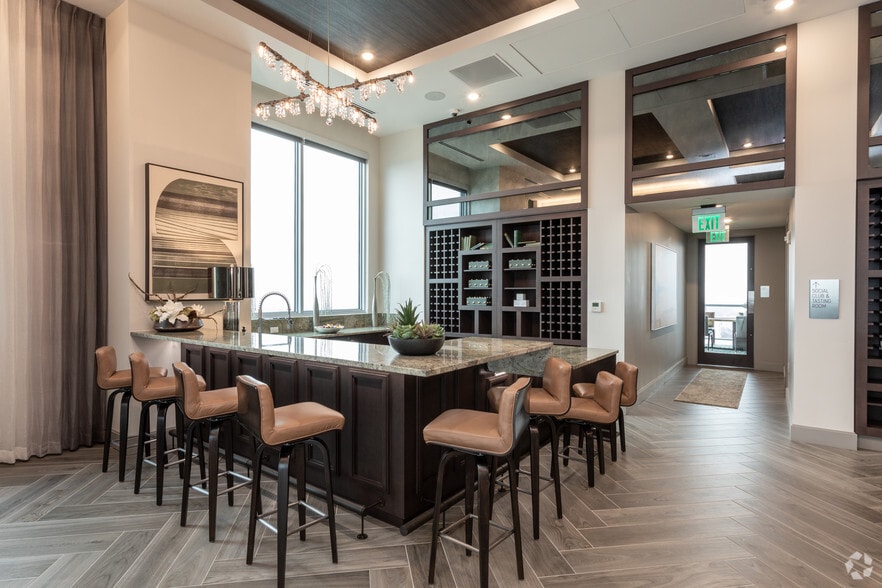 More Photos Of 1747 Tysons Central St, Tysons Apartments For Lease