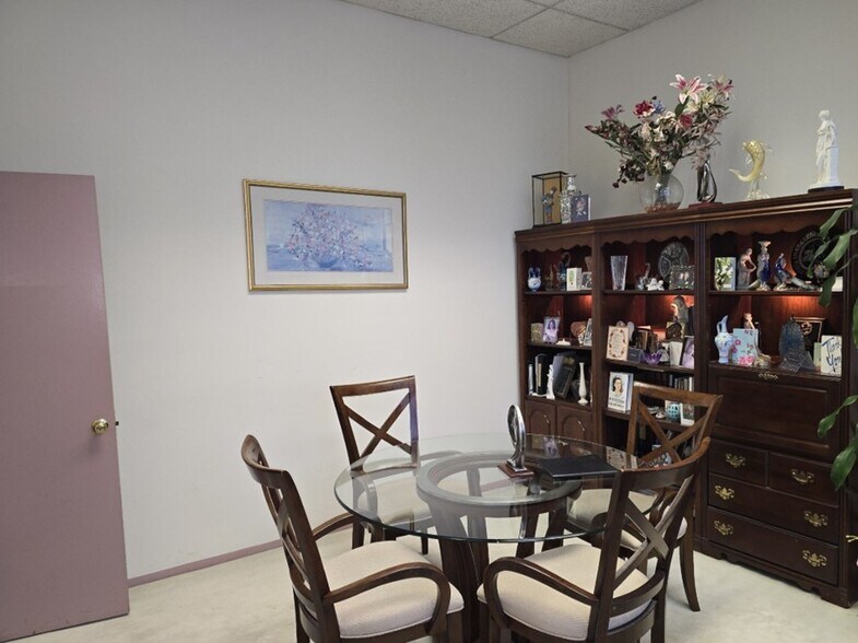 More Photos Of 21 Merchants Row, Boston Loft Creative Space For Sale