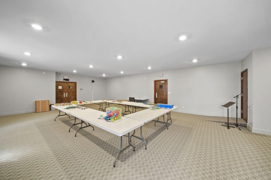 More Photos Of 201 S Jackson St, Jackson Specialty For Sale